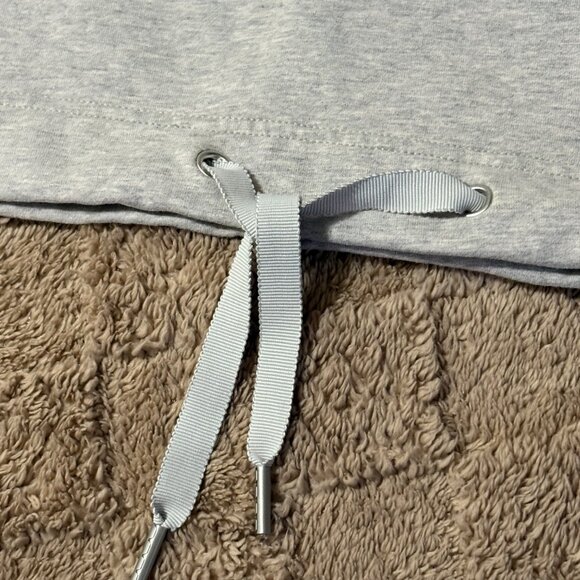 NWOT Lululemon Split Short Sleeve Grey Stretch French Terry Sweatshirt Top 6 - Picture 4 of 9